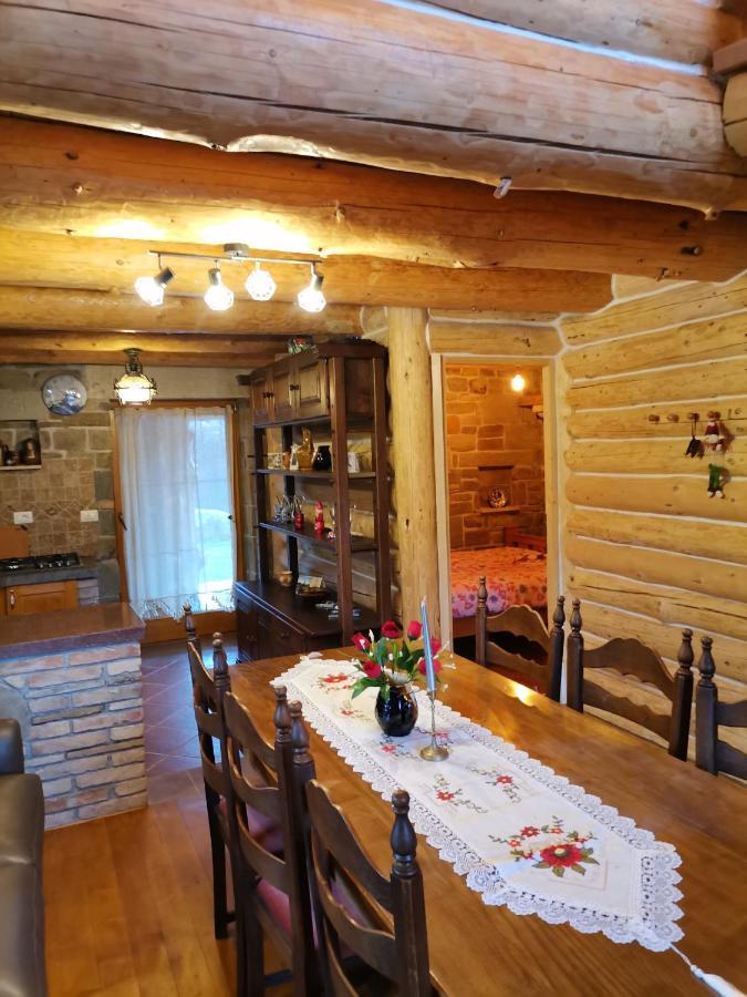 Deseşti Cabana Casa De Piatra, De La Mara מראה חיצוני תמונה