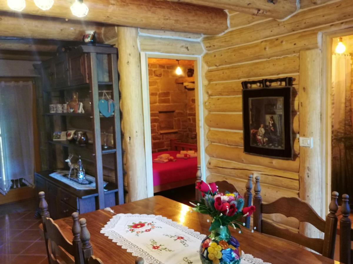 Deseşti Cabana Casa De Piatra, De La Mara מראה חיצוני תמונה