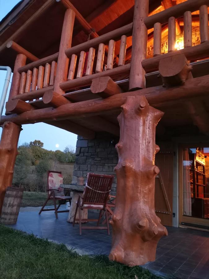 Deseşti Cabana Casa De Piatra, De La Mara מראה חיצוני תמונה